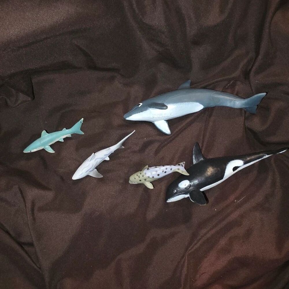 5pc Ocean Sea Animal Figure Lot Orca Dolphin Sharks Whale Plastic Toys